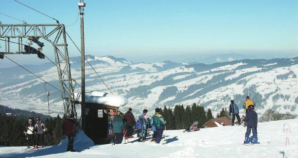 Zwölfmal versammelte man sich im Tanzboden-Skigebiet.