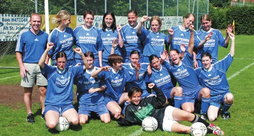 Das 1.-Liga-Aufsteiger-Team im Jahr 2003.
