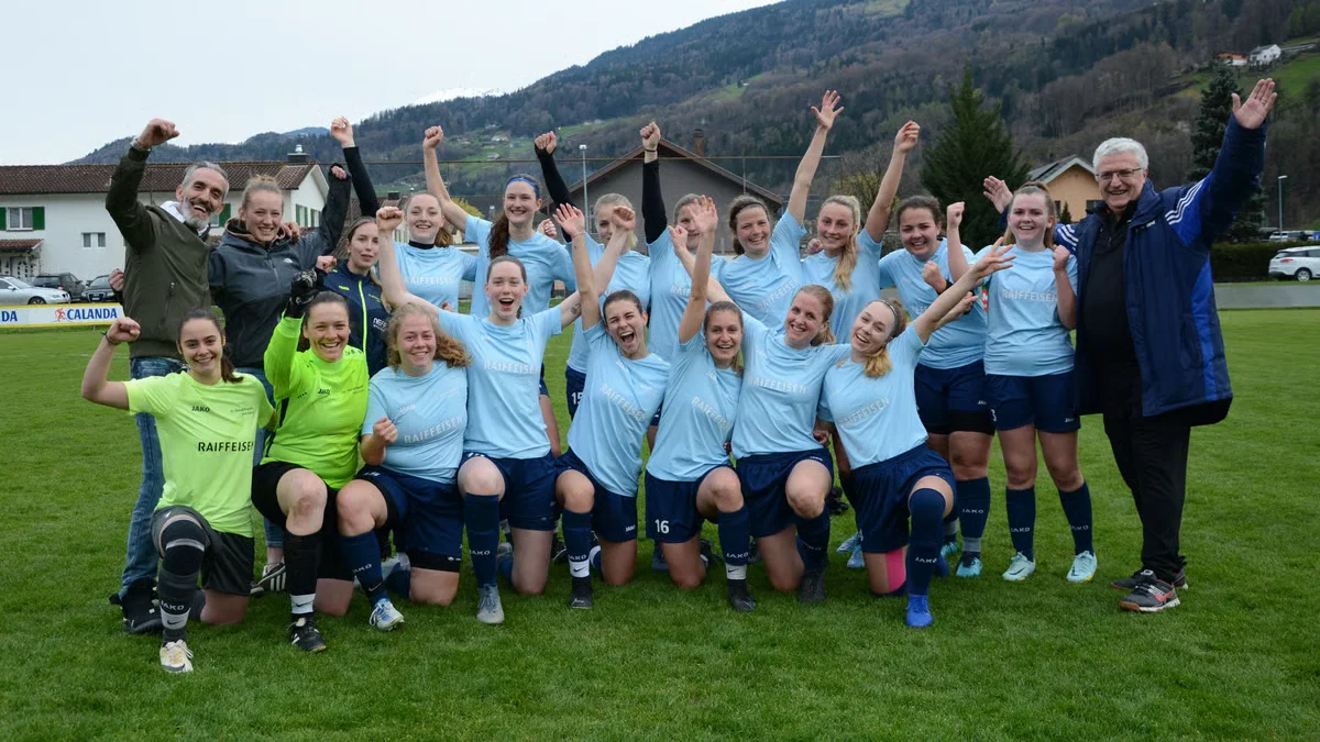 Die Frauen des FC Ebnat-Kappel jubeln.